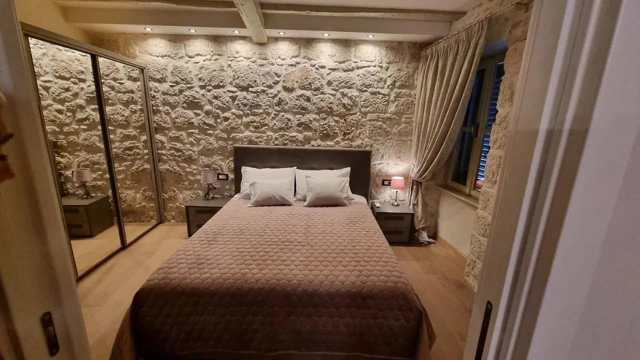 Dc II Downtown Apartment Rovinj