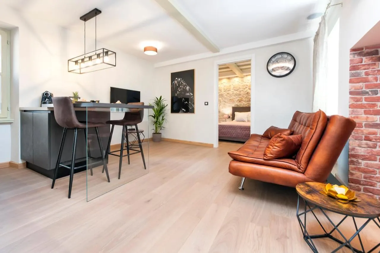 Dc II Downtown Apartment