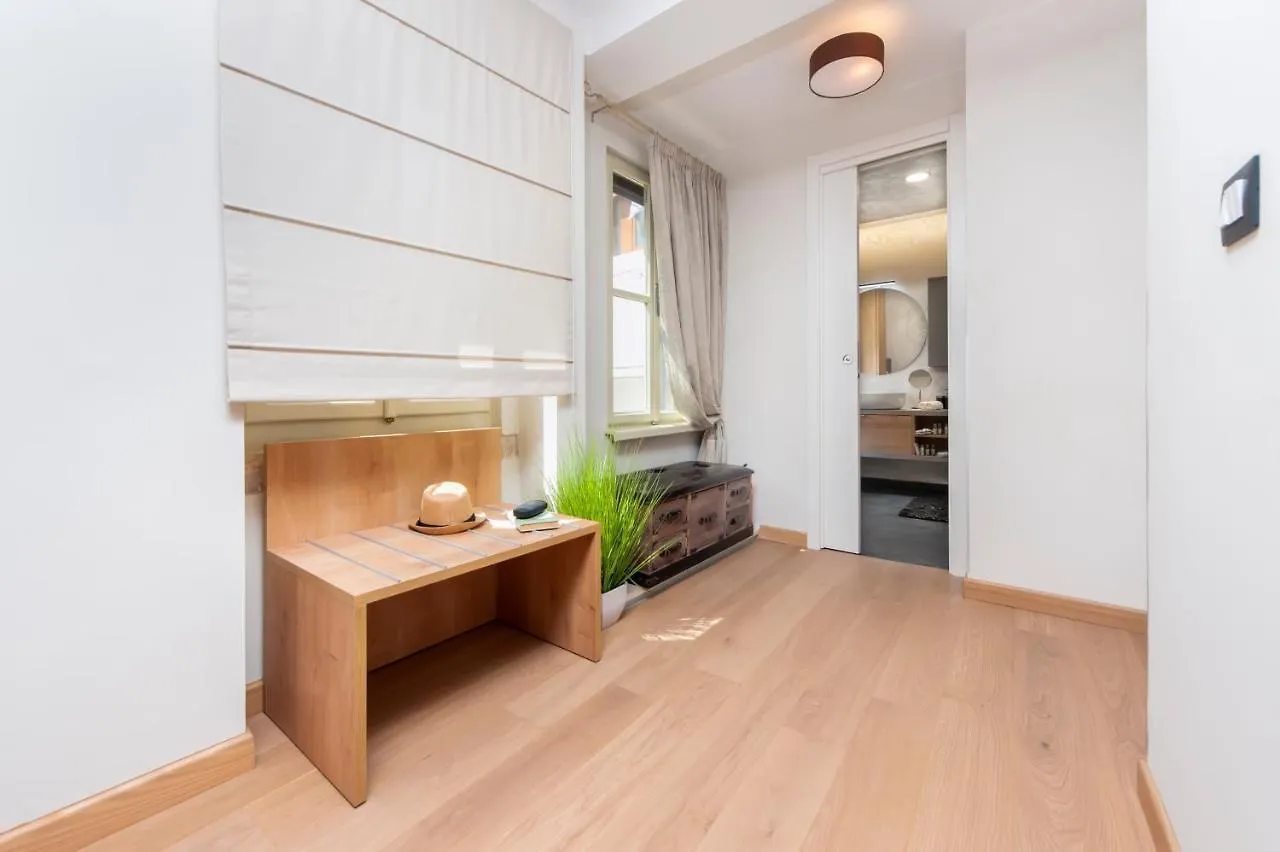 Dc II Downtown Apartment Rovinj